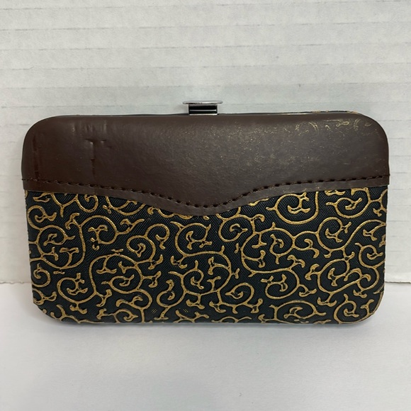 9 Piece Manicure Set with Brown and Gold Case - Picture 1 of 3